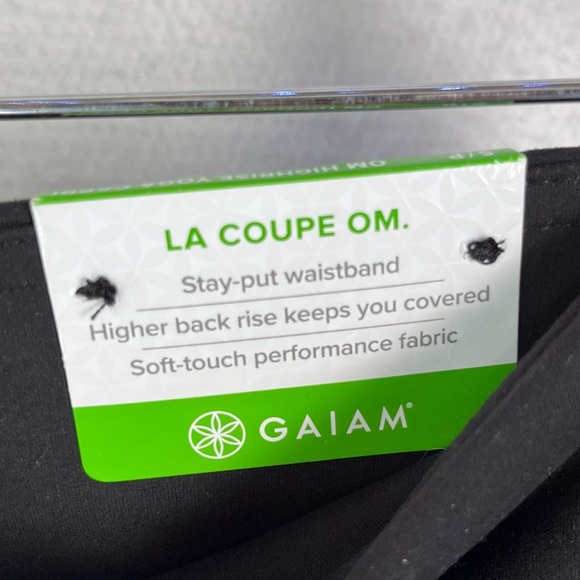 Gaiam The OM Fit Cropped Leggings women’s S in tap shoe black meadow print new - Picture 7 of 16